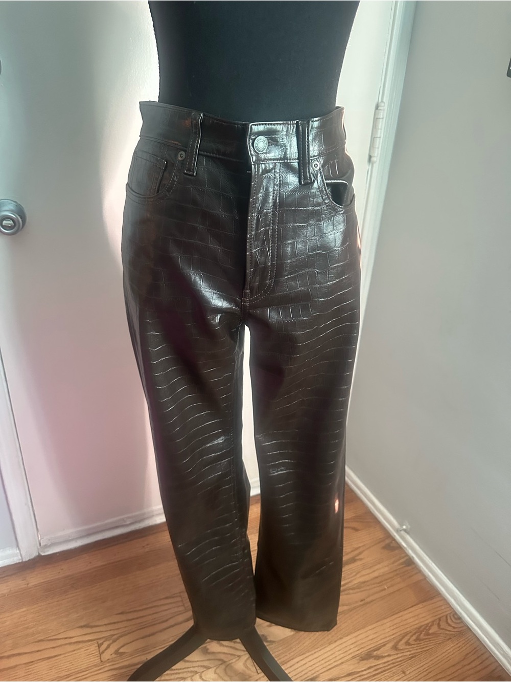 GAP Faux Croc Embossed Leather Pants High Rise Straight (28R) Y2K
